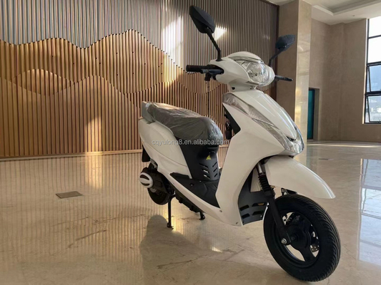 72v Bateria de lítio Scooter elétrico Motocicleta para adultos Carga máxima 200kg LCD Display